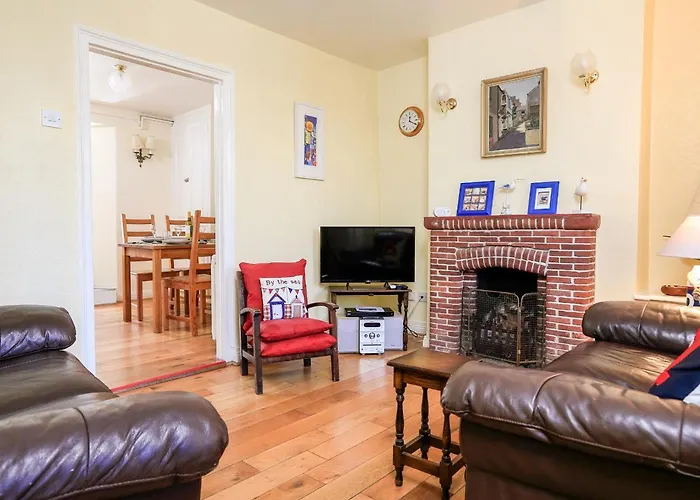 Aune Cottage